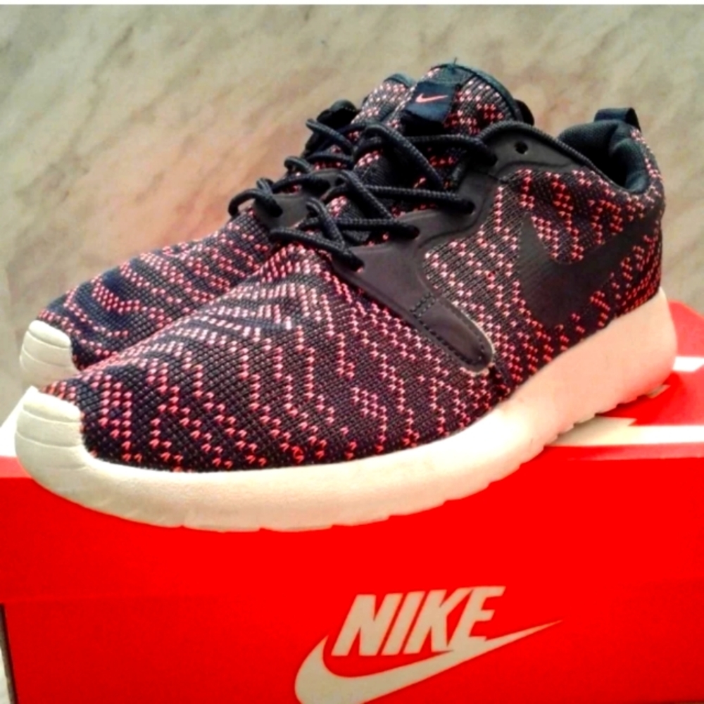 Rare Nike Roshe One run jacquard Running Training Active Shoes Sneaker 7.5